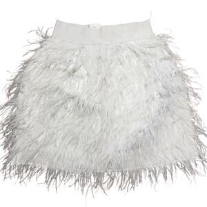 NWT Missguided White Feather Mini Skirt Size 6 - Bridal & Bachelorette